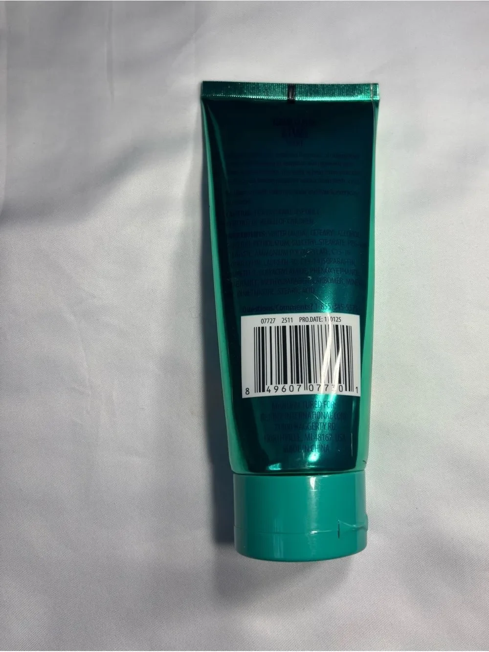 4 New Cabana Kiwi Body Care Set - Green